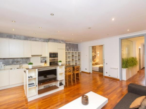 Apartment Centro- Passeig de Gracia - Casa Batllo by Interhome